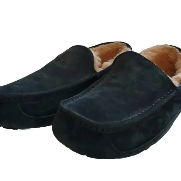 UGG Men's Blue Suede Moccasin Slipper Shoe Size 12